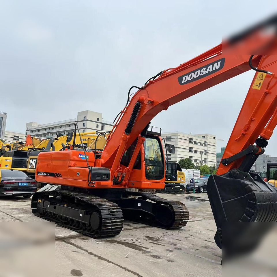DOOSAN DX225 LCA - Paletli ekskavatör: fotoğraf 2 DOOSAN DX225 LCA - Paletli ekskavatör: fotoğraf 2