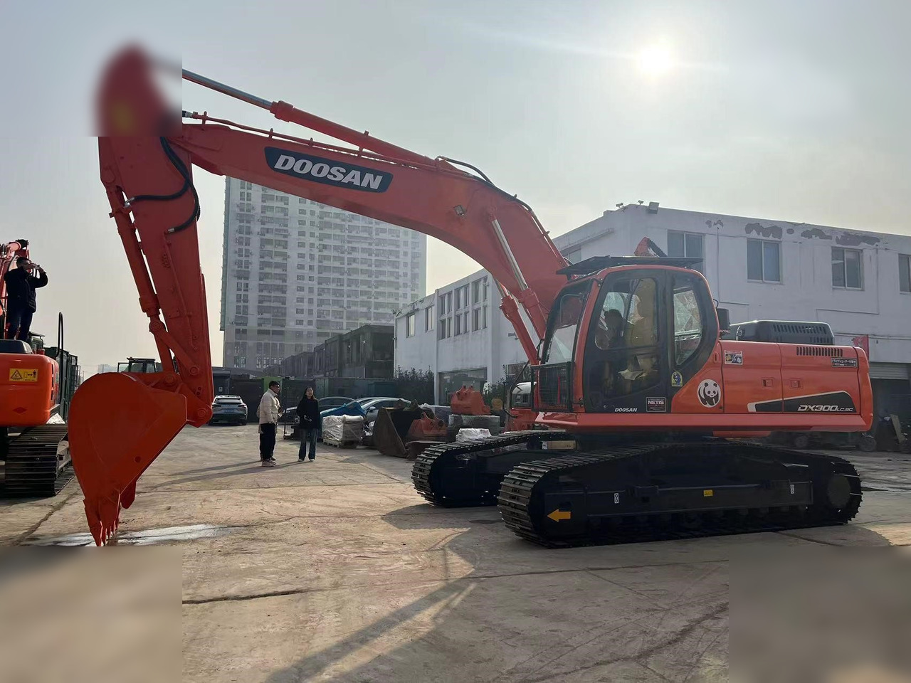 DOOSAN DX300 LC-9C - Paletli ekskavatör: fotoğraf 2 DOOSAN DX300 LC-9C - Paletli ekskavatör: fotoğraf 2