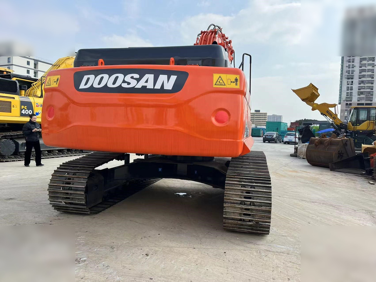 DOOSAN DX300 LC-9C - Paletli ekskavatör: fotoğraf 4 DOOSAN DX300 LC-9C - Paletli ekskavatör: fotoğraf 4