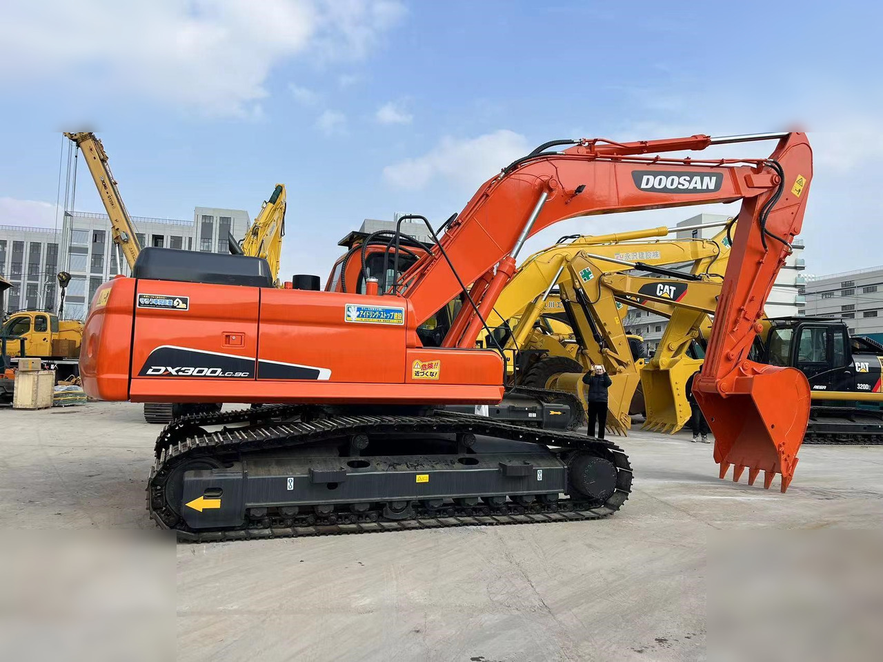 DOOSAN DX300 LC-9C - Paletli ekskavatör: fotoğraf 2 DOOSAN DX300 LC-9C - Paletli ekskavatör: fotoğraf 2