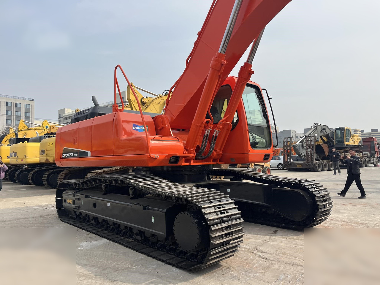 DOOSAN DX420 LC-9C - Paletli ekskavatör: fotoğraf 5 DOOSAN DX420 LC-9C - Paletli ekskavatör: fotoğraf 5