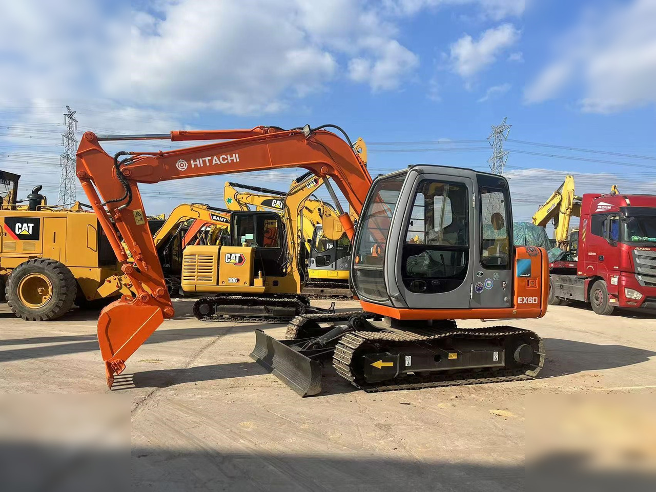 HITACHI EX60 - Paletli ekskavatör: fotoğraf 1 HITACHI EX60 - Paletli ekskavatör: fotoğraf 1