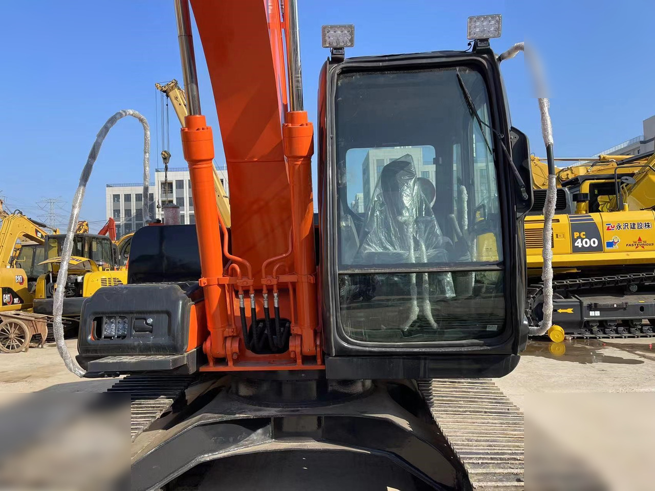 HITACHI ZX120 - Paletli ekskavatör: fotoğraf 3 HITACHI ZX120 - Paletli ekskavatör: fotoğraf 3