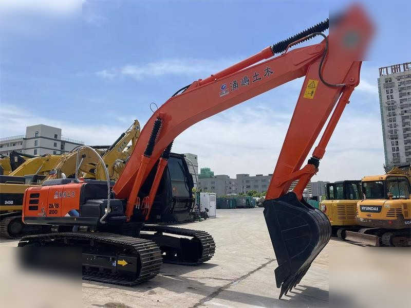HITACHI ZX200 - Paletli ekskavatör: fotoğraf 4 HITACHI ZX200 - Paletli ekskavatör: fotoğraf 4