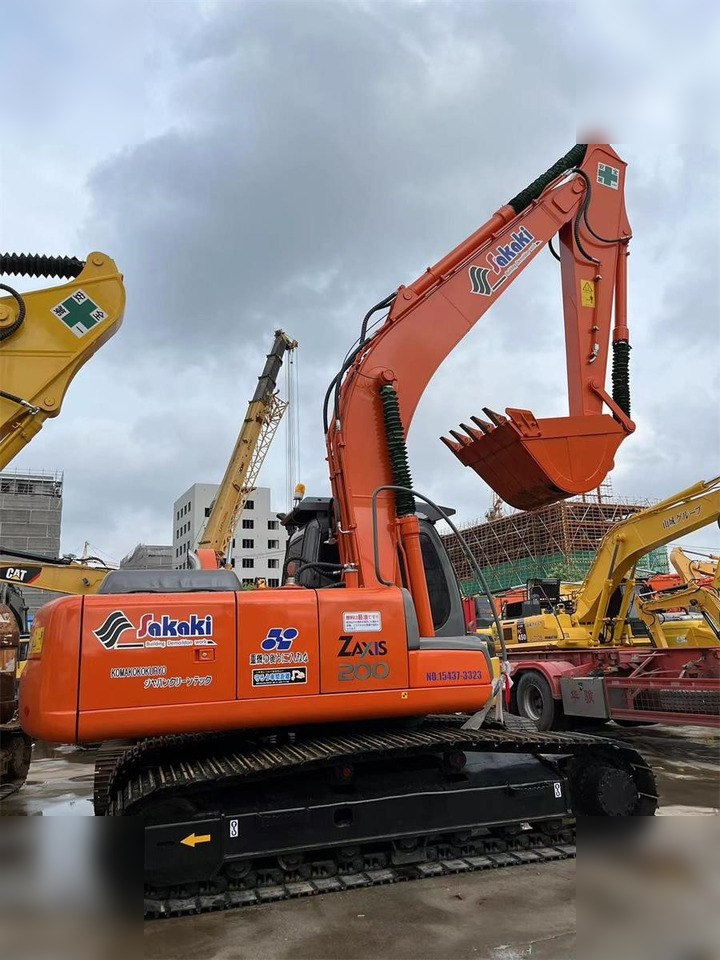 HITACHI ZX200 - Paletli ekskavatör: fotoğraf 1 HITACHI ZX200 - Paletli ekskavatör: fotoğraf 1