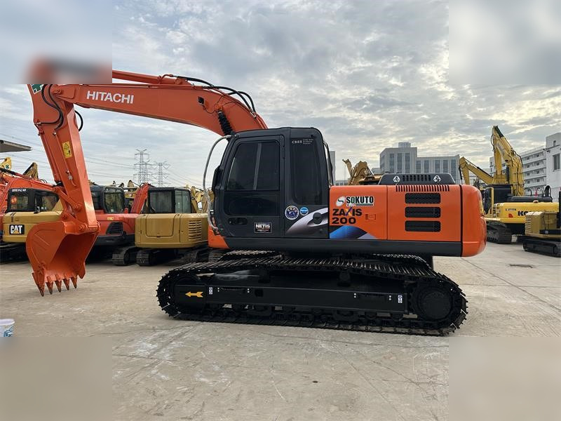 HITACHI ZX200 LC - Paletli ekskavatör: fotoğraf 1 HITACHI ZX200 LC - Paletli ekskavatör: fotoğraf 1