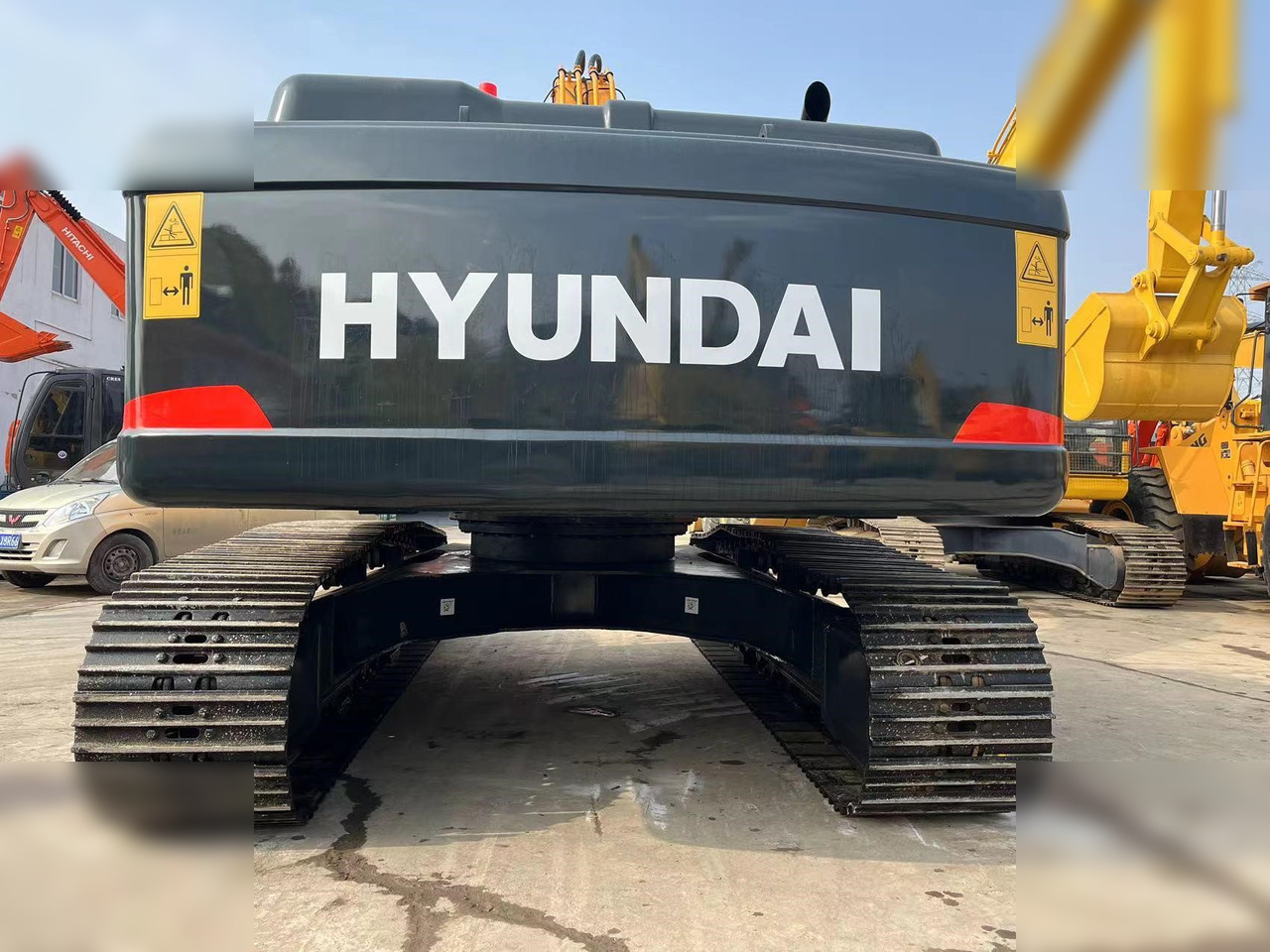 Paletli ekskavatör HYUNDAI ROBEX 220 LC-9S: fotoğraf 6
