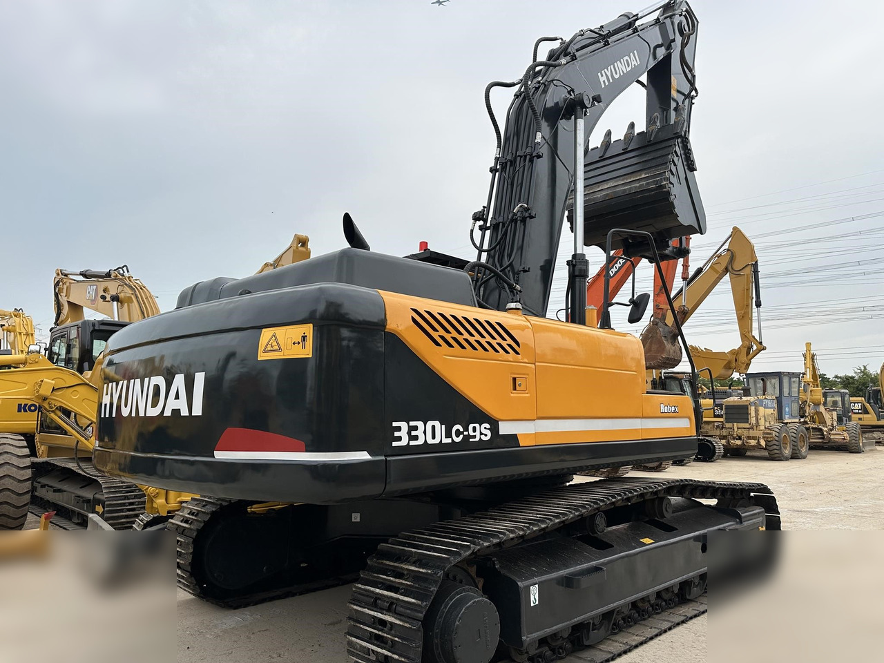 HYUNDAI ROBEX 330 LC-9S - Paletli ekskavatör: fotoğraf 2 HYUNDAI ROBEX 330 LC-9S - Paletli ekskavatör: fotoğraf 2
