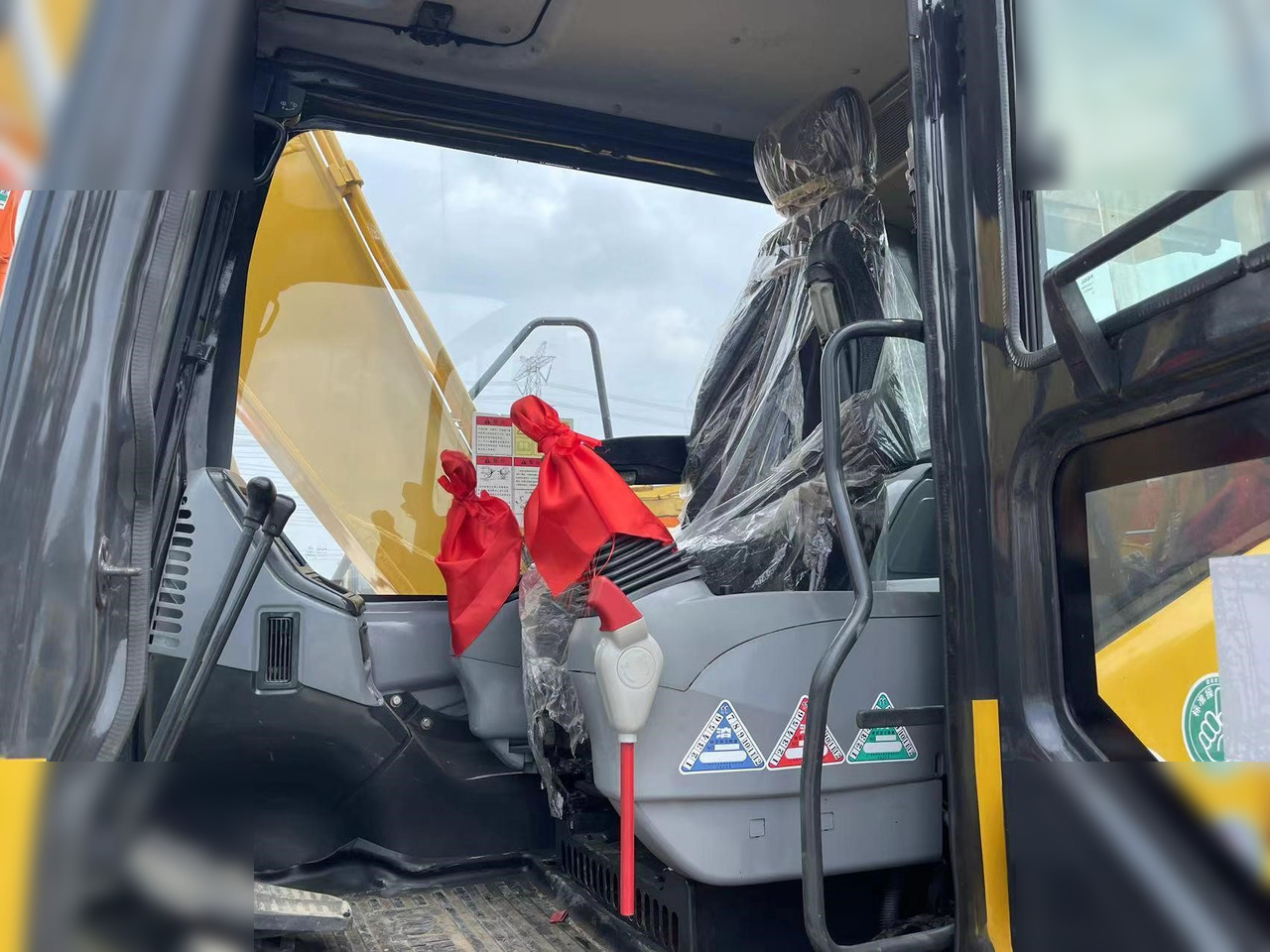 KOMATSU PC130-7 - Paletli ekskavatör: fotoğraf 5 KOMATSU PC130-7 - Paletli ekskavatör: fotoğraf 5