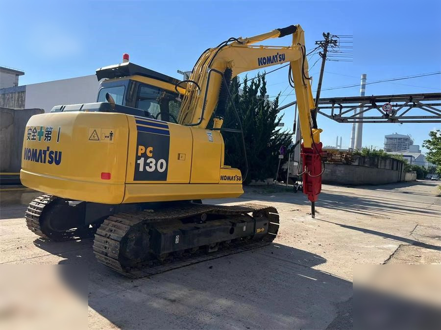 KOMATSU PC130-7 - Paletli ekskavatör: fotoğraf 2 KOMATSU PC130-7 - Paletli ekskavatör: fotoğraf 2