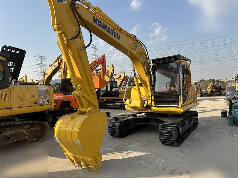 KOMATSU PC130-7 - Paletli ekskavatör: fotoğraf 4 KOMATSU PC130-7 - Paletli ekskavatör: fotoğraf 4