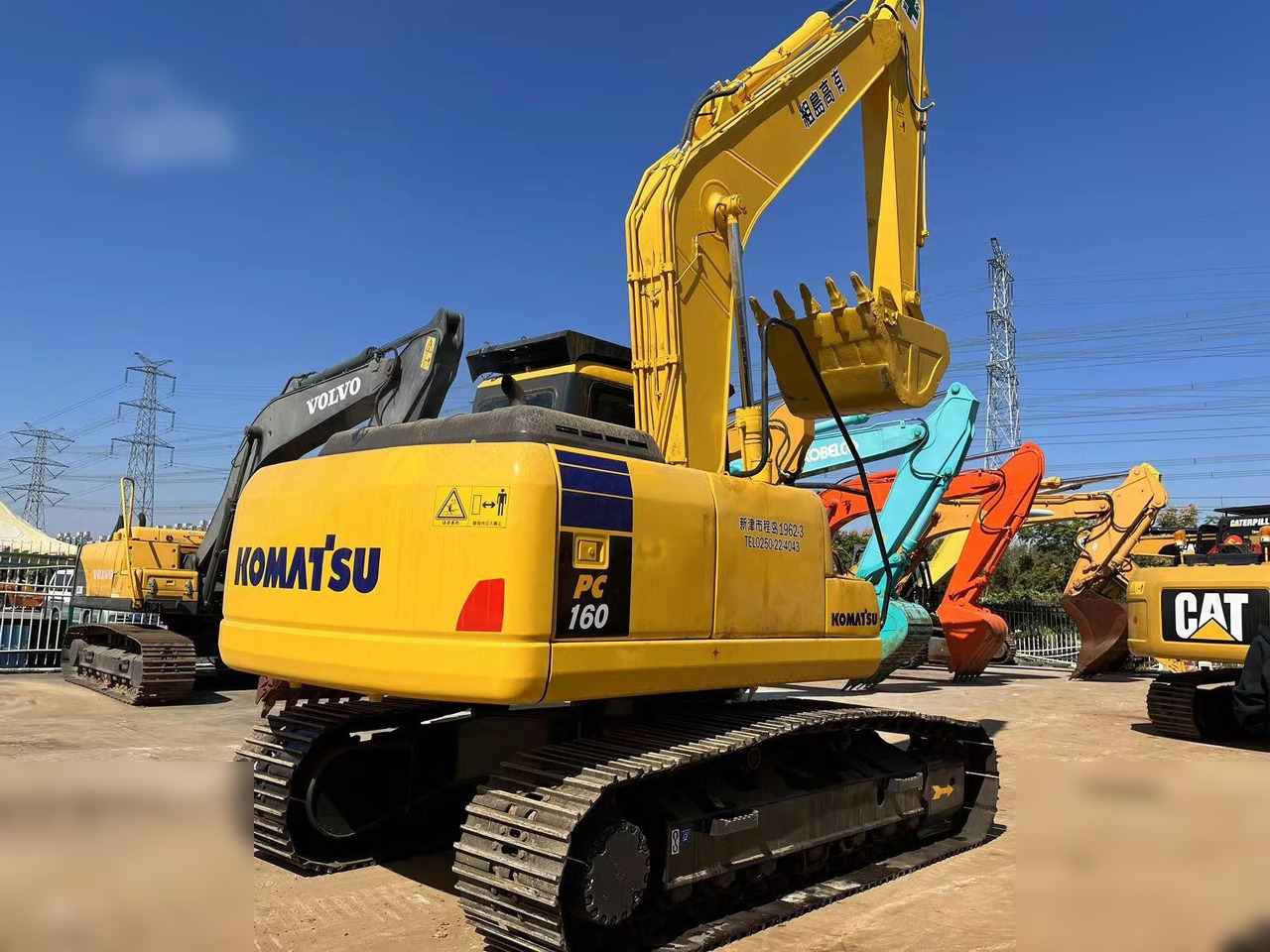 KOMATSU PC160-7 - Paletli ekskavatör: fotoğraf 2 KOMATSU PC160-7 - Paletli ekskavatör: fotoğraf 2