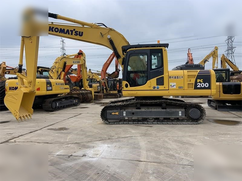 KOMATSU PC200-8 - Paletli ekskavatör: fotoğraf 1 KOMATSU PC200-8 - Paletli ekskavatör: fotoğraf 1