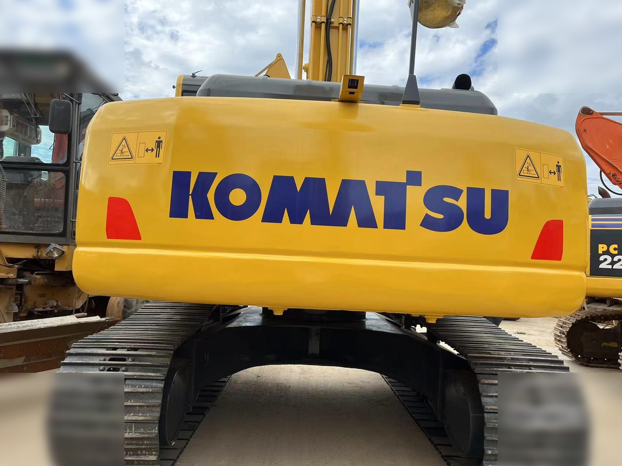 KOMATSU PC210 LC-8 - Paletli ekskavatör: fotoğraf 3 KOMATSU PC210 LC-8 - Paletli ekskavatör: fotoğraf 3