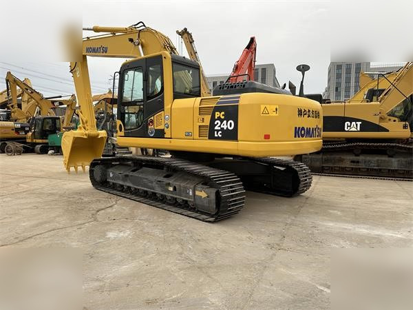 KOMATSU PC240 LC-8 - Paletli ekskavatör: fotoğraf 4 KOMATSU PC240 LC-8 - Paletli ekskavatör: fotoğraf 4