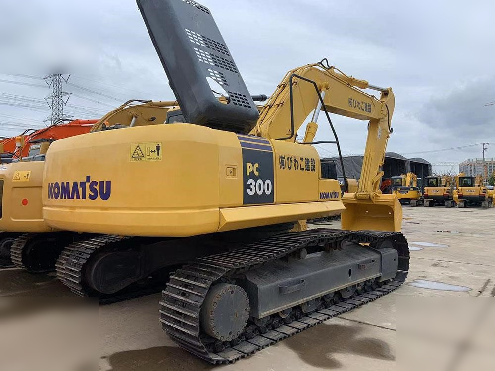 KOMATSU PC300-7 - Paletli ekskavatör: fotoğraf 2 KOMATSU PC300-7 - Paletli ekskavatör: fotoğraf 2
