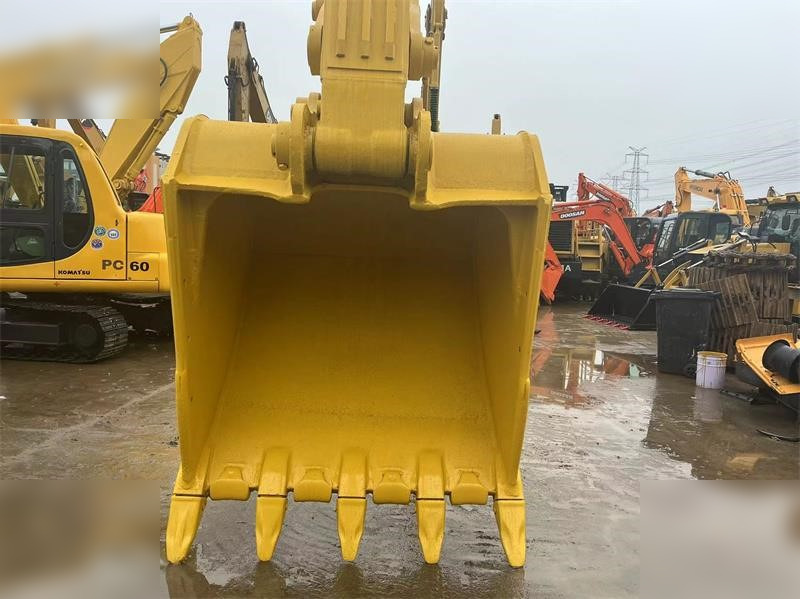 KOMATSU PC450-8 - Paletli ekskavatör: fotoğraf 4 KOMATSU PC450-8 - Paletli ekskavatör: fotoğraf 4