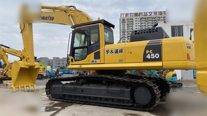 KOMATSU PC450-8 - Paletli ekskavatör: fotoğraf 1 KOMATSU PC450-8 - Paletli ekskavatör: fotoğraf 1