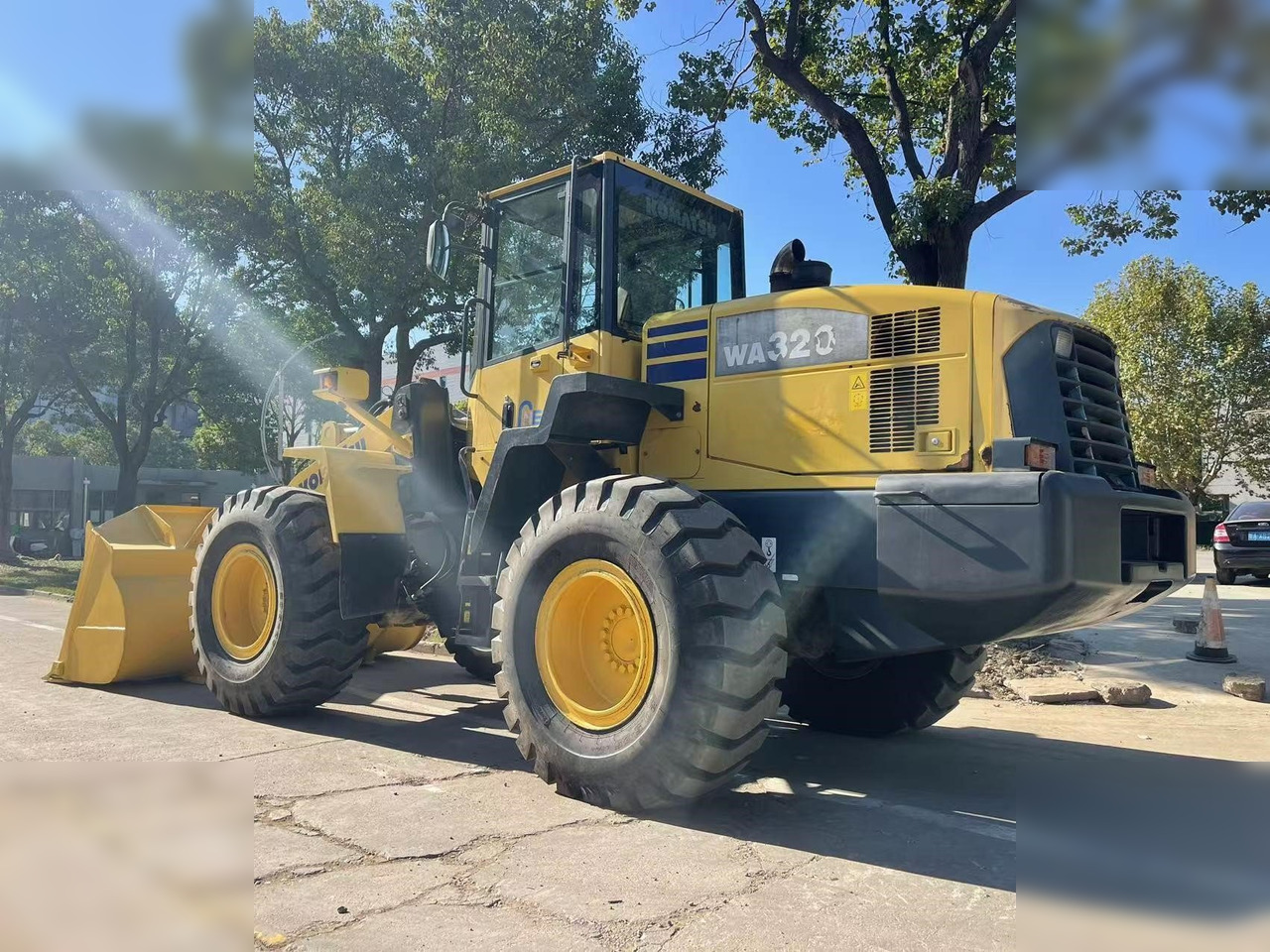 KOMATSU WA320-5 - Tekerlekli yükleyici: fotoğraf 3 KOMATSU WA320-5 - Tekerlekli yükleyici: fotoğraf 3