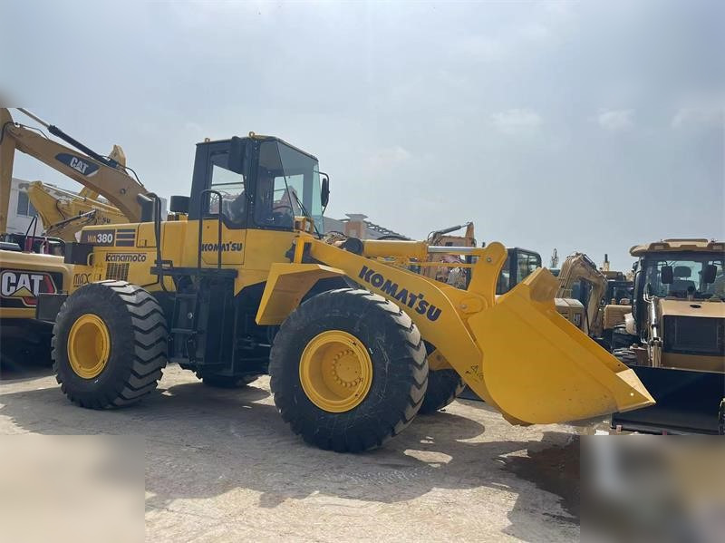 KOMATSU WA380-3 - Tekerlekli yükleyici: fotoğraf 4 KOMATSU WA380-3 - Tekerlekli yükleyici: fotoğraf 4