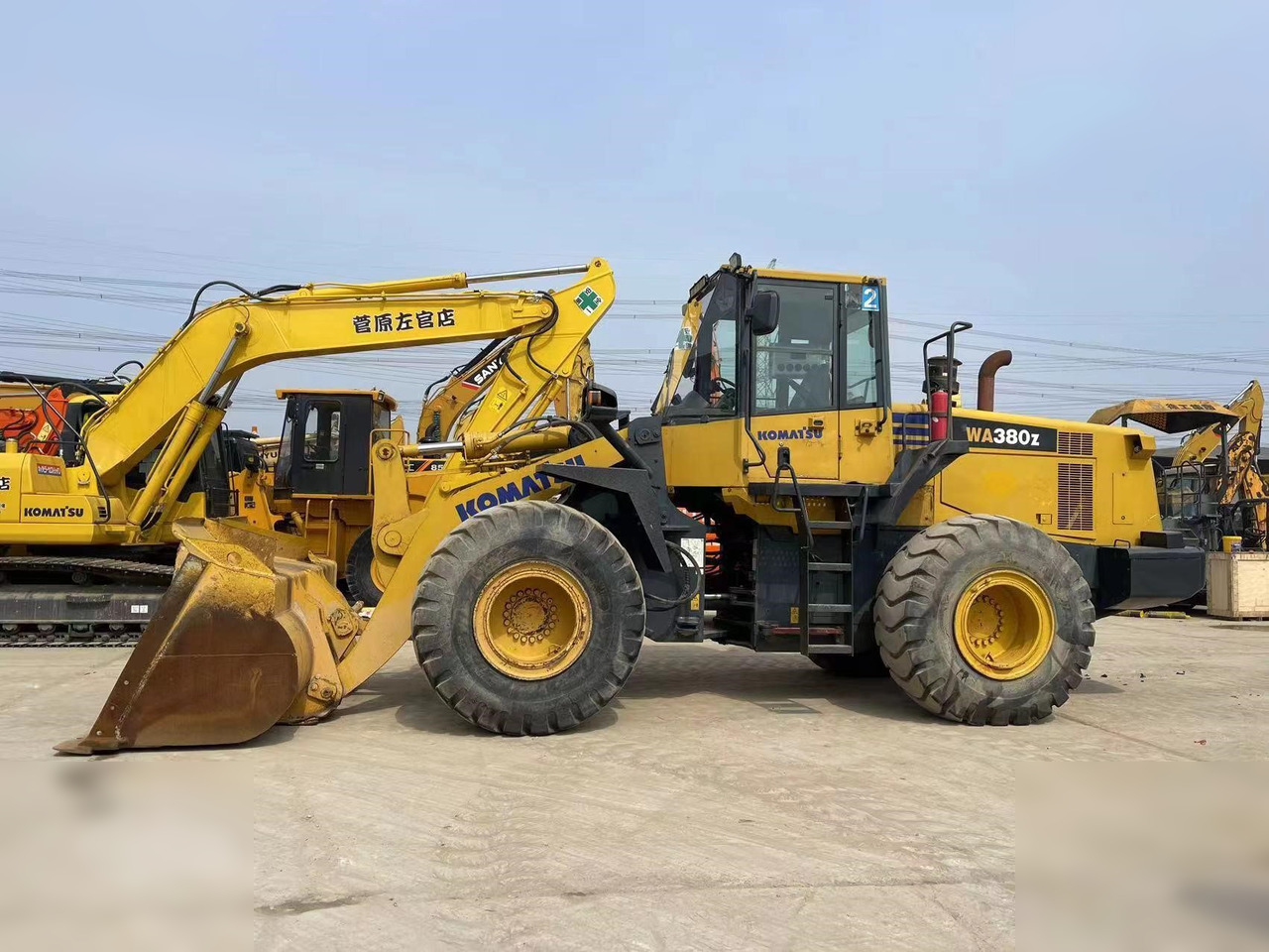 KOMATSU WA380Z-6 - Tekerlekli yükleyici: fotoğraf 1 KOMATSU WA380Z-6 - Tekerlekli yükleyici: fotoğraf 1