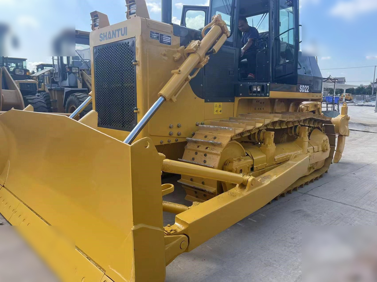 SHANTUI SD22 - Buldozer: fotoğraf 1 SHANTUI SD22 - Buldozer: fotoğraf 1