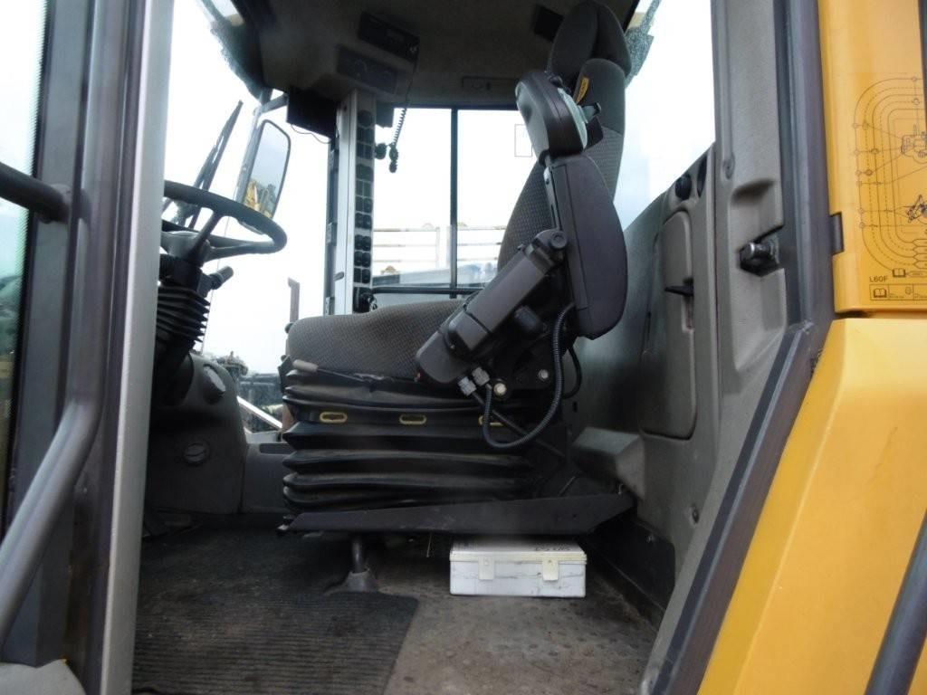 Volvo L 60 F - Tekerlekli yükleyici: fotoğraf 3 Volvo L 60 F - Tekerlekli yükleyici: fotoğraf 3