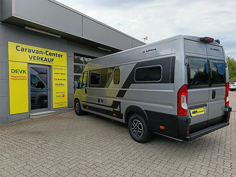 Adria Twin "60Y" 640 SGX 3,5 MAXI*JUBILEE*MARKISE*LED* - Camper van: fotoğraf 5 Adria Twin "60Y" 640 SGX 3,5 MAXI*JUBILEE*MARKISE*LED* - Camper van: fotoğraf 5
