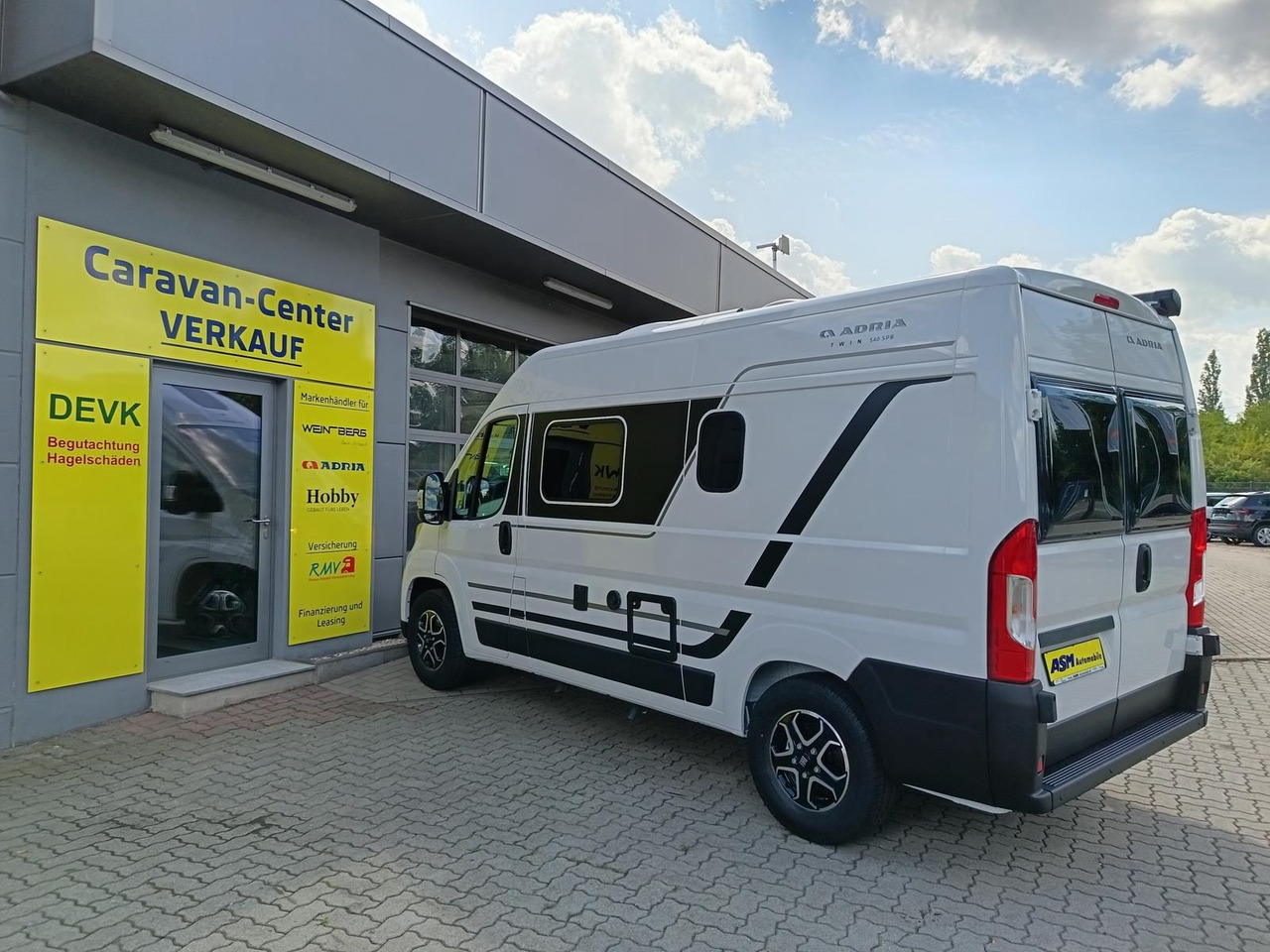 Adria Twin ALL-IN 540 SP*AUTOMATIK*SAFETY*STYLE*SOFORT - Camper van: fotoğraf 5 Adria Twin ALL-IN 540 SP*AUTOMATIK*SAFETY*STYLE*SOFORT - Camper van: fotoğraf 5