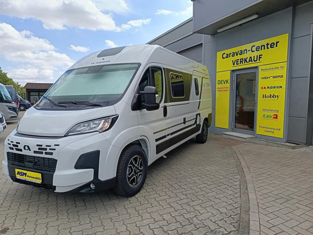 Adria Twin Twin 600 SPB Family*SAFETY*STYLE*DAB*SOFORT - Camper van: fotoğraf 2 Adria Twin Twin 600 SPB Family*SAFETY*STYLE*DAB*SOFORT - Camper van: fotoğraf 2