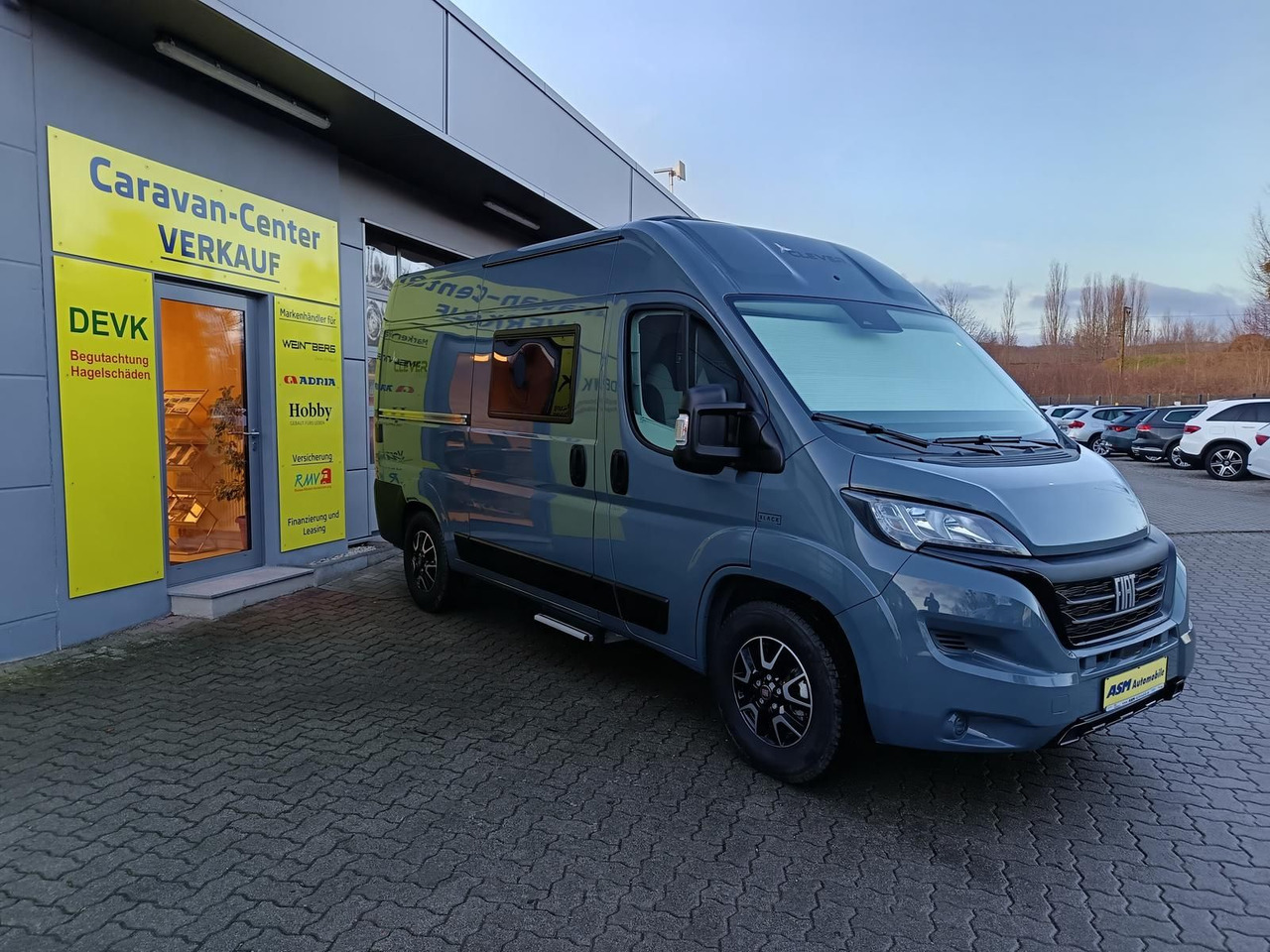 Clever Tour 540*BLACK EDITION*FINAL SALE RABATT*SOFORT* - Camper van: fotoğraf 2 Clever Tour 540*BLACK EDITION*FINAL SALE RABATT*SOFORT* - Camper van: fotoğraf 2