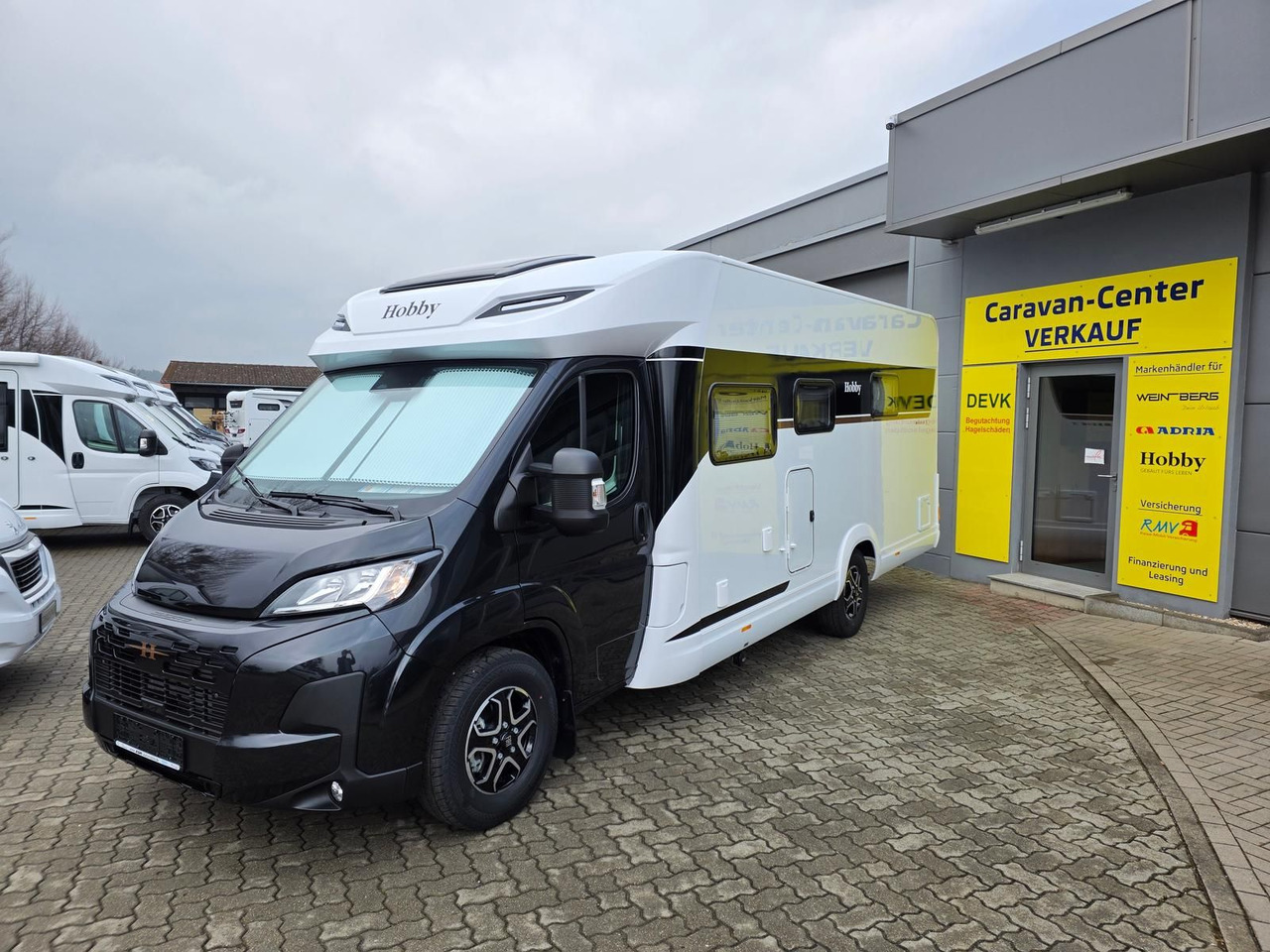 Hobby Maxia T 740 WE*130 kW*AHK*SOFORT - Semi entegre karavan: fotoğraf 2 Hobby Maxia T 740 WE*130 kW*AHK*SOFORT - Semi entegre karavan: fotoğraf 2