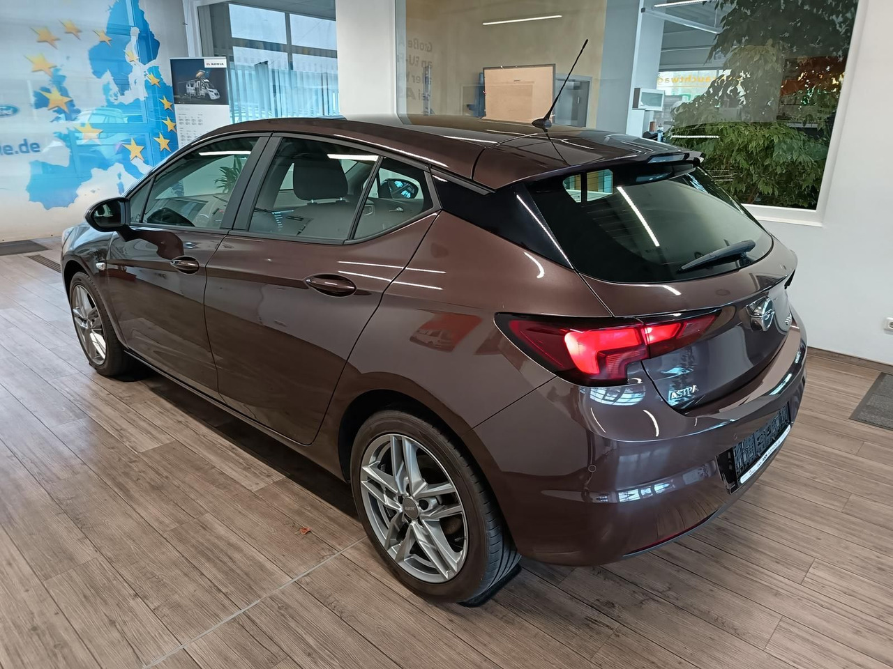 Opel Astra K Lim. 1,0 TURBO 77 kW*TEMP*KLIMA*PDC*SHZ* - Sedan araba: fotoğraf 4 Opel Astra K Lim. 1,0 TURBO 77 kW*TEMP*KLIMA*PDC*SHZ* - Sedan araba: fotoğraf 4