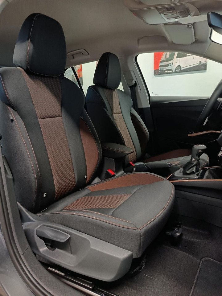 Sedan araba Skoda Fabia 30 Jahre DSG*VORBER.AHK*LED*R-KAM*TEMP*DAB: fotoğraf 20