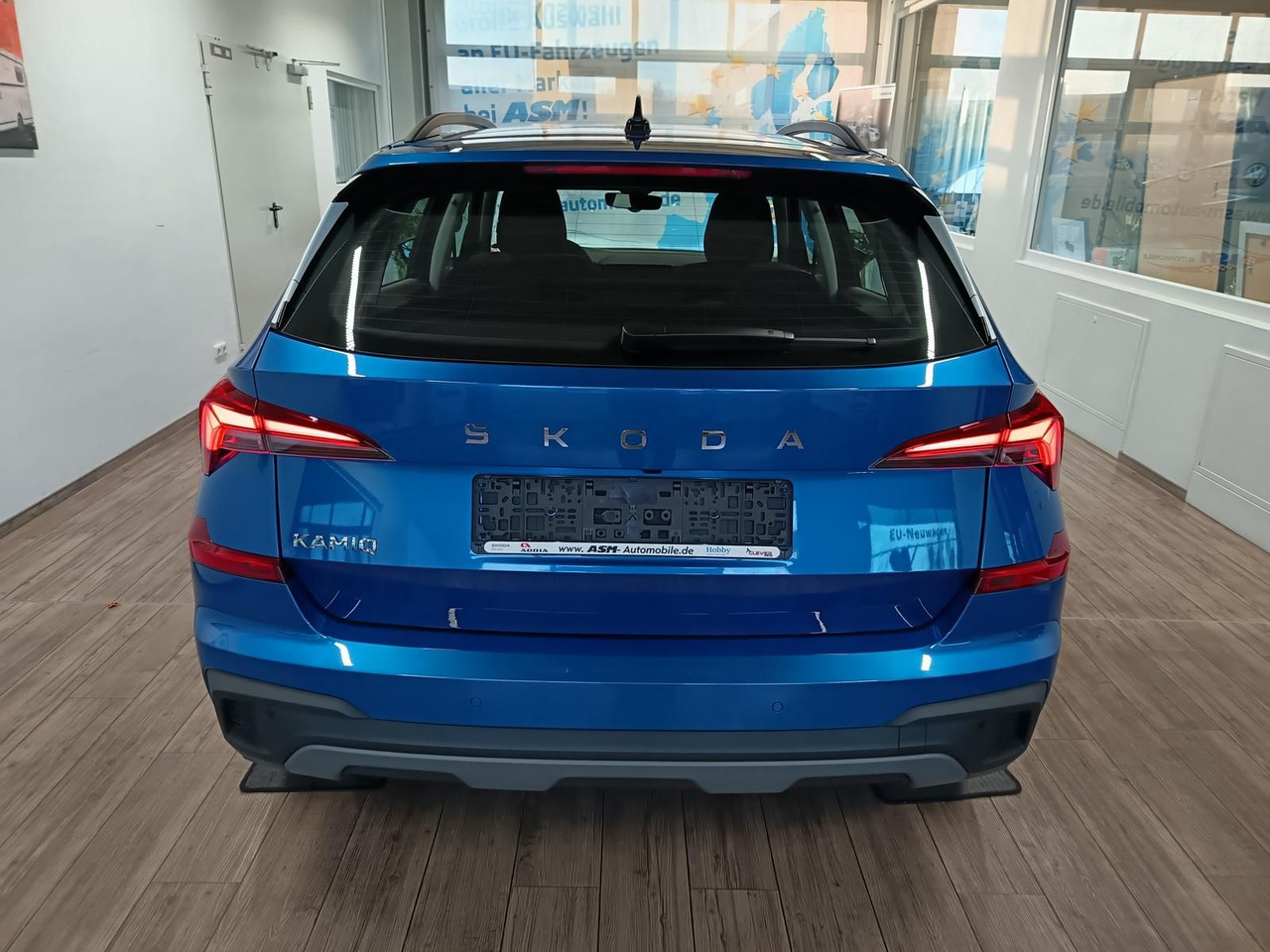 Skoda Kamiq 130 Jahre 1,5TSI DSG*AHK*ACC*LED*R-KAM*PDC - SUV: fotoğraf 5 Skoda Kamiq 130 Jahre 1,5TSI DSG*AHK*ACC*LED*R-KAM*PDC - SUV: fotoğraf 5