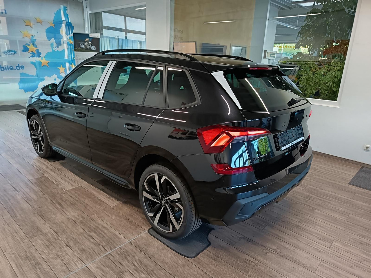 Skoda Kamiq Monte Carlo 1,5 TSI DSG*AHK*PANO*LED*ACC* - SUV: fotoğraf 4 Skoda Kamiq Monte Carlo 1,5 TSI DSG*AHK*PANO*LED*ACC* - SUV: fotoğraf 4