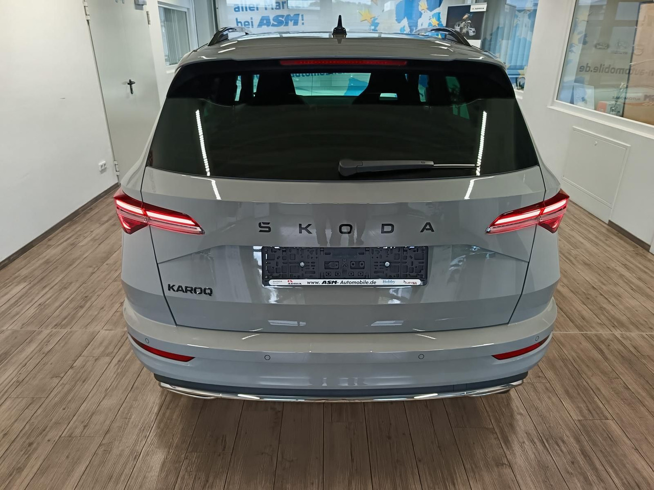 Skoda Karoq Sportline 1,5 TSI DSG*AHK*PSD*STD.HZG*NAVI - SUV: fotoğraf 5 Skoda Karoq Sportline 1,5 TSI DSG*AHK*PSD*STD.HZG*NAVI - SUV: fotoğraf 5