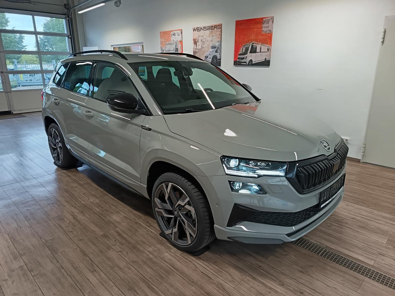 Skoda Karoq Sportline 1,5 TSI DSG*AHK*PSD*STD.HZG*NAVI - SUV: fotoğraf 3 Skoda Karoq Sportline 1,5 TSI DSG*AHK*PSD*STD.HZG*NAVI - SUV: fotoğraf 3