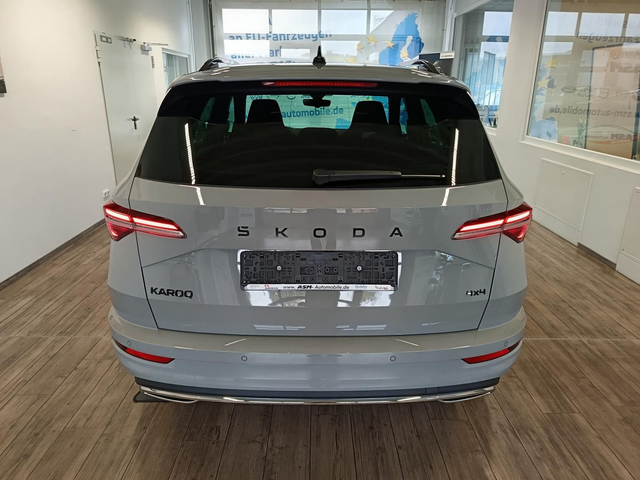 Skoda Karoq Sportline 2,0 TDI DSG 4x4*AHK*PSD*STD.HZG* - SUV: fotoğraf 5 Skoda Karoq Sportline 2,0 TDI DSG 4x4*AHK*PSD*STD.HZG* - SUV: fotoğraf 5