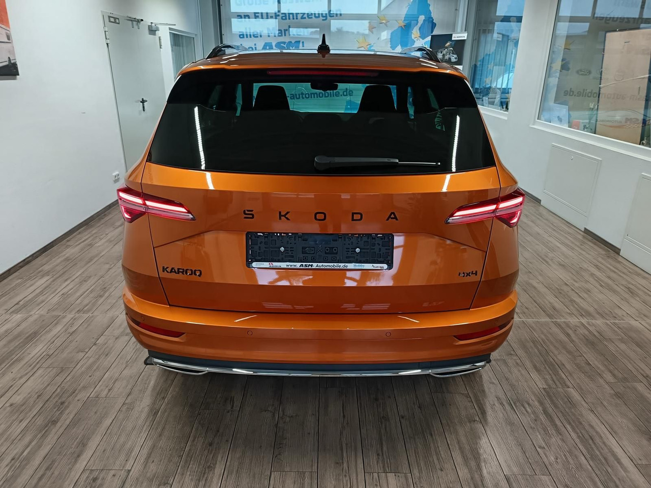 Skoda Karoq Sportline 2,0 TDI DSG 4x4*AHK*PSD*STD.HZG* - SUV: fotoğraf 5 Skoda Karoq Sportline 2,0 TDI DSG 4x4*AHK*PSD*STD.HZG* - SUV: fotoğraf 5