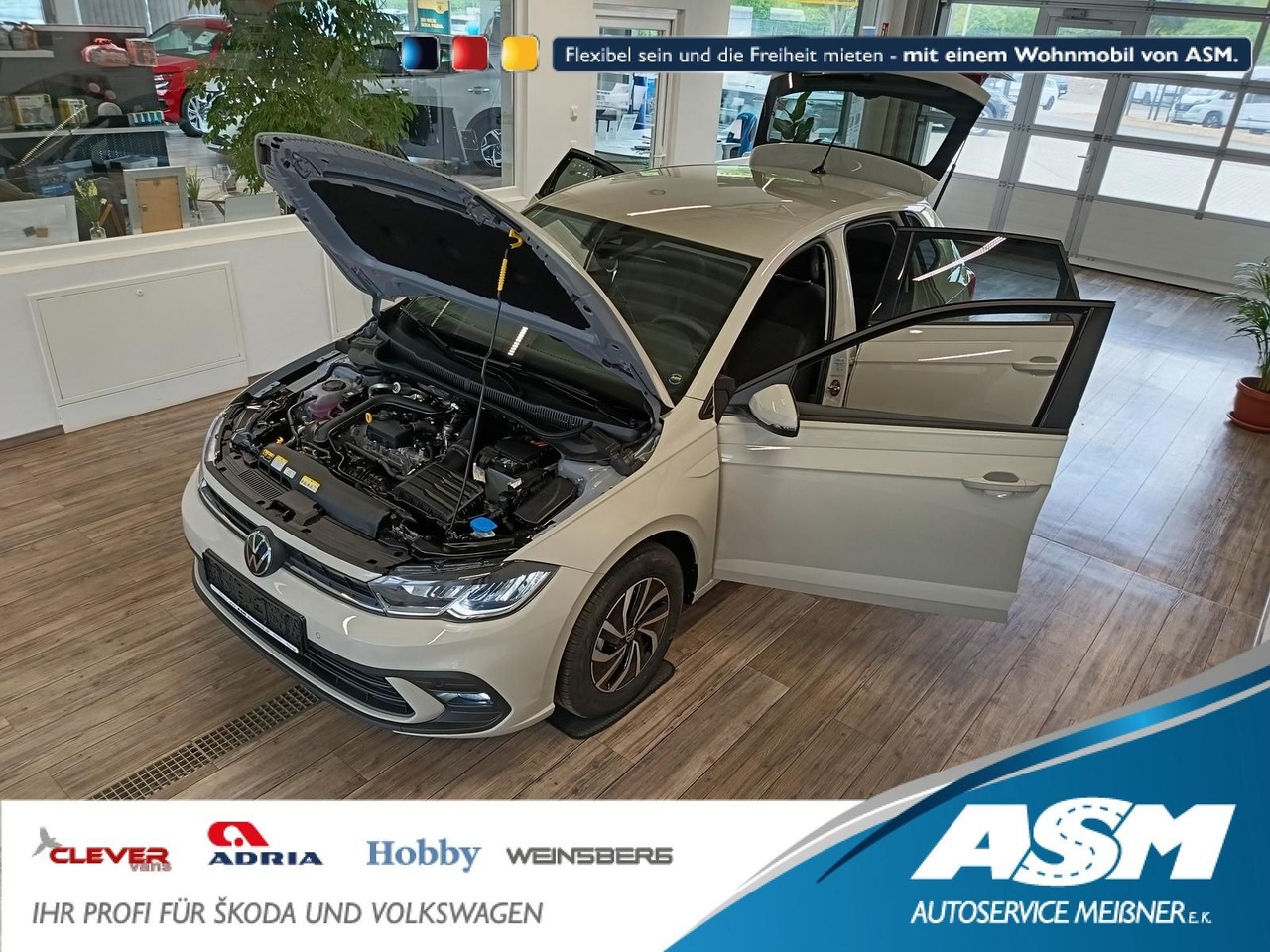 Volkswagen Polo Life 1.0 TSI 70kW DSG*LED*ACC*R-KAM*DAB*PDC - Binek araba: fotoğraf 1 Volkswagen Polo Life 1.0 TSI 70kW DSG*LED*ACC*R-KAM*DAB*PDC - Binek araba: fotoğraf 1