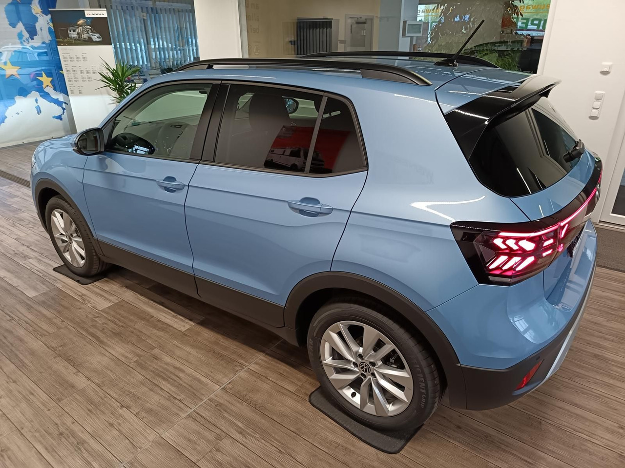 Volkswagen T-Cross Life 1.5 TSI DSG*AHK*MATRIX LED*ACC*SHZ* - SUV: fotoğraf 4 Volkswagen T-Cross Life 1.5 TSI DSG*AHK*MATRIX LED*ACC*SHZ* - SUV: fotoğraf 4