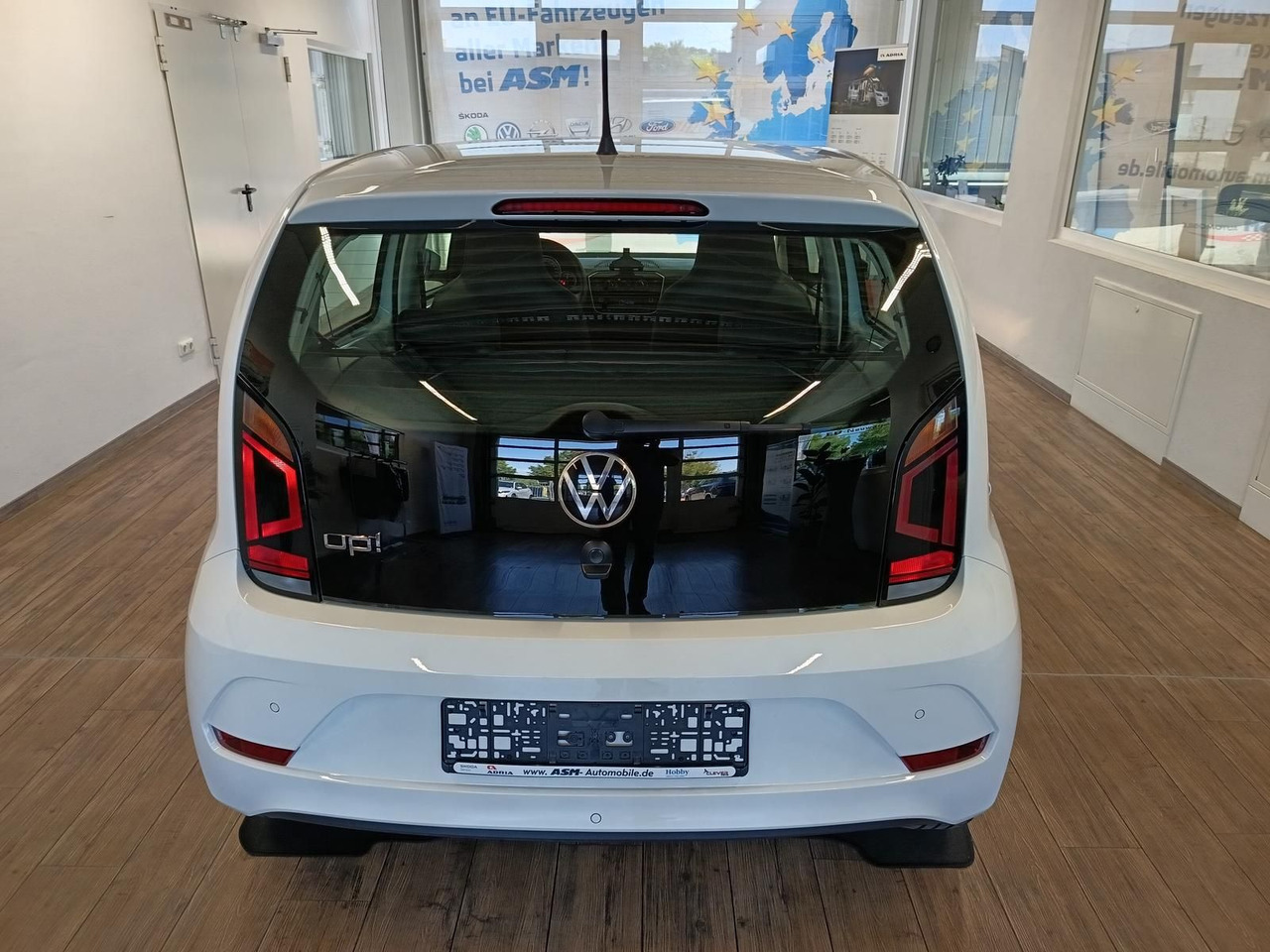 Volkswagen up! move up! 1.0*R-KAM*PDC*SHZ*MAPS+MORE*DAB*NSW - Binek araba: fotoğraf 5 Volkswagen up! move up! 1.0*R-KAM*PDC*SHZ*MAPS+MORE*DAB*NSW - Binek araba: fotoğraf 5