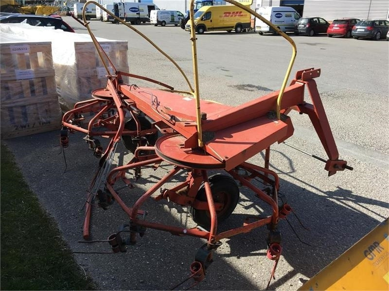 Holsø 4 m Combi høvender og rive - Ot toplama tırmığı: fotoğraf 2 Holsø 4 m Combi høvender og rive - Ot toplama tırmığı: fotoğraf 2