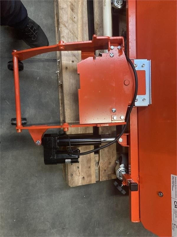 Husqvarna P524X Efi 120 cm fejemaskine - Yol süpürme fırça: fotoğraf 3 Husqvarna P524X Efi 120 cm fejemaskine - Yol süpürme fırça: fotoğraf 3