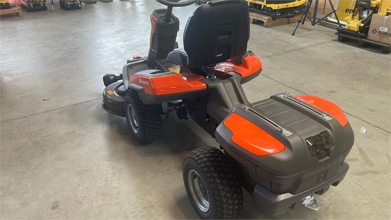 Husqvarna R200IX AWD Elektrisk - Çim biçme makinesi: fotoğraf 4 Husqvarna R200IX AWD Elektrisk - Çim biçme makinesi: fotoğraf 4