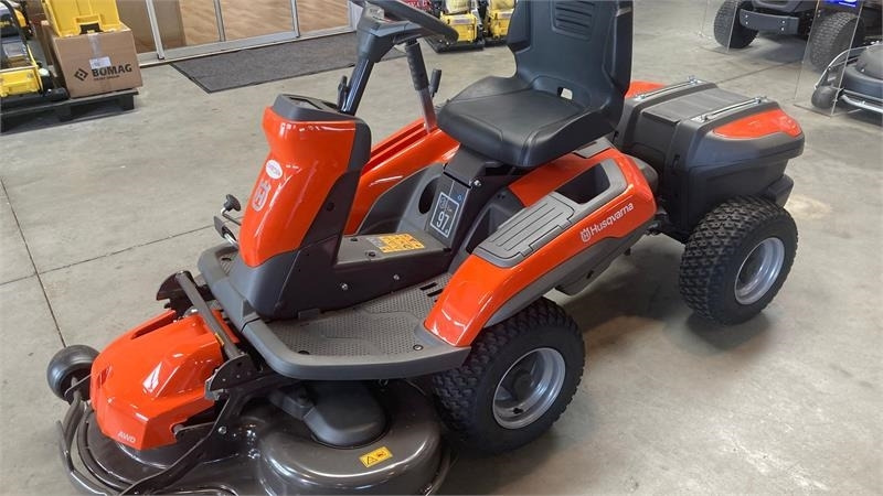 Husqvarna R200IX AWD Elektrisk - Çim biçme makinesi: fotoğraf 2 Husqvarna R200IX AWD Elektrisk - Çim biçme makinesi: fotoğraf 2