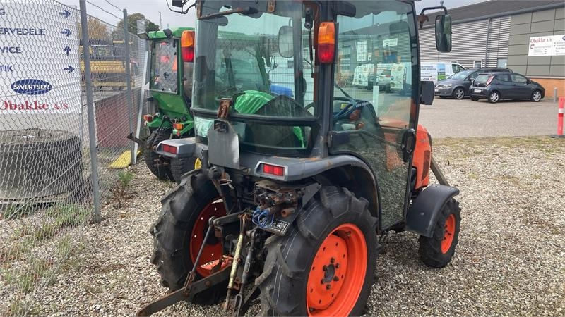 Kubota STW37 Kun 1145 timer - Belediye traktör: fotoğraf 3 Kubota STW37 Kun 1145 timer - Belediye traktör: fotoğraf 3