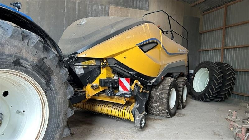 New Holland BB 1290 RC HD - Kare balya makinesi: fotoğraf 1 New Holland BB 1290 RC HD - Kare balya makinesi: fotoğraf 1