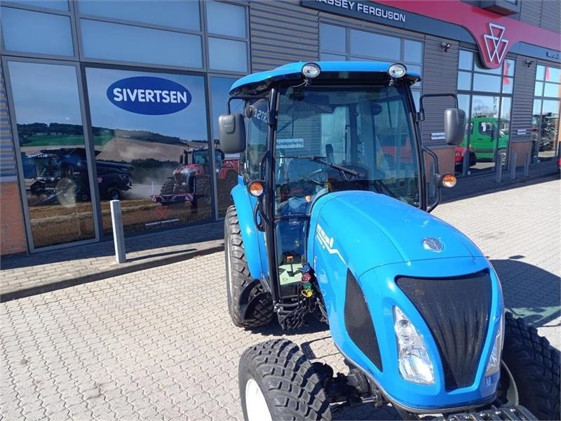 New Holland Boomer 55 - Belediye traktör: fotoğraf 4 New Holland Boomer 55 - Belediye traktör: fotoğraf 4